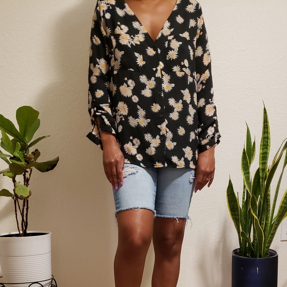 Cotton ON, women's sunflower top with epaulets, button down, v-neck, Medium